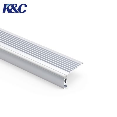 Καλή τιμή 6063 Αλουμινίου LED Step Light Προφίλ 43.37x22.5mm με PC Diffuser σε απευθείας σύνδεση